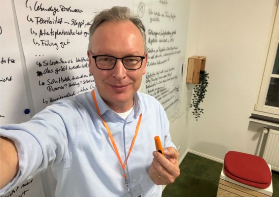 Navigating challenging change with psychological security: How rhenag HR successfully reinvented itself